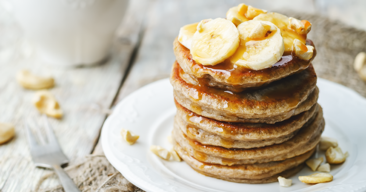 Recette : Pancakes healthy à la banane et aux flocons d'avoine - Blog